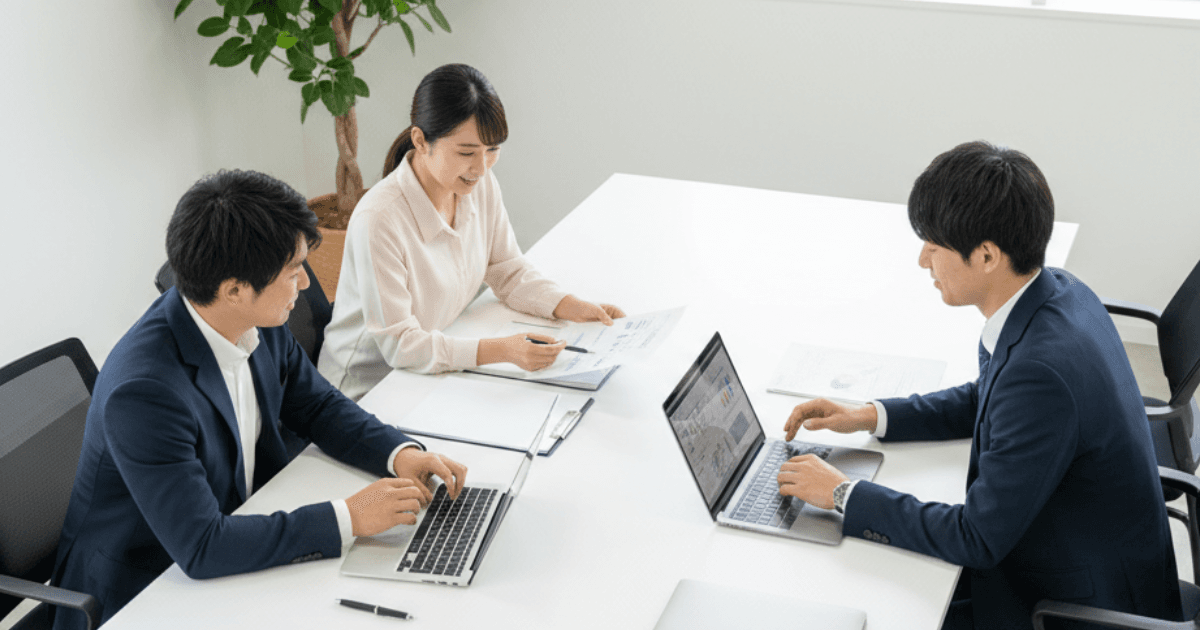 採用代行(RPO)とは?人材紹介・派遣との違いやメリット・デメリットを解説